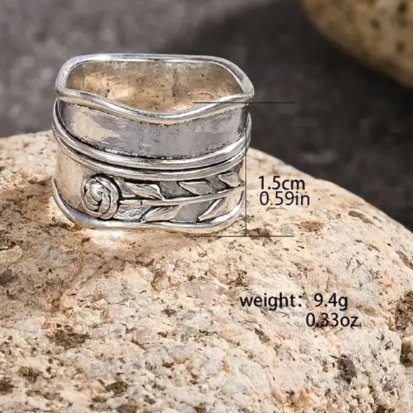 NEW! Vintage look rose ring BOUTIQUE - Picture 7 of 7